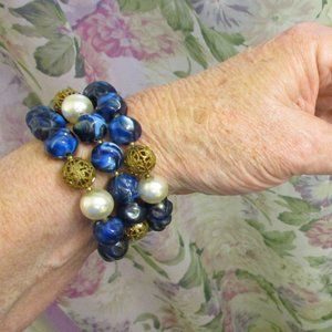 1950s Blue White Gold Bead Wire Wrap Bracelet